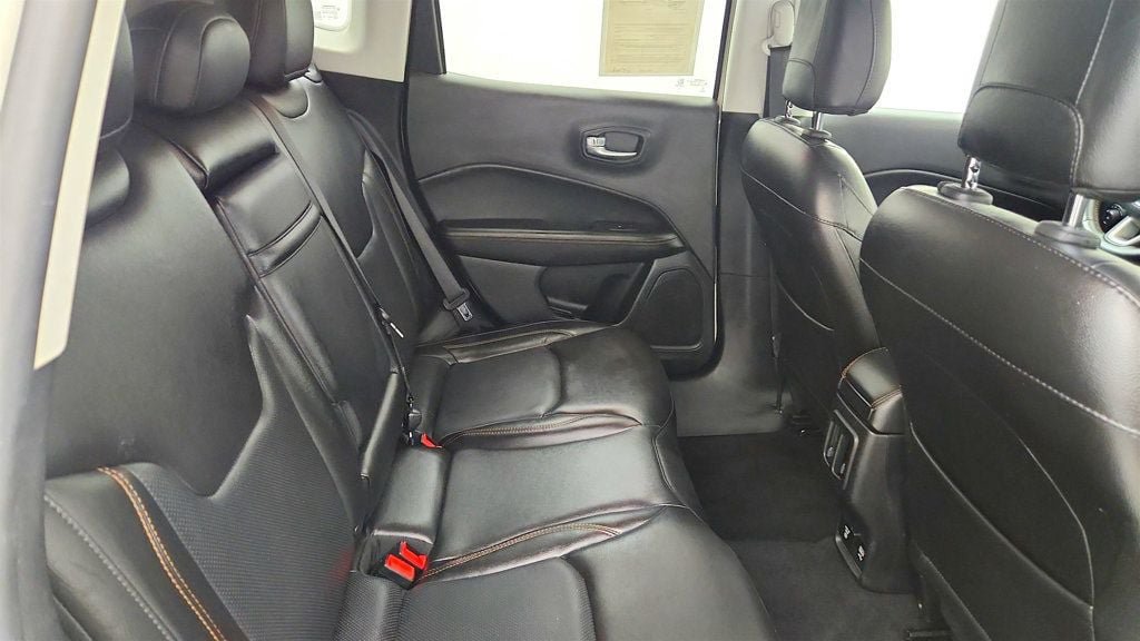 Used 2018 Jeep Compass Limited w/ Navigation Group AWD/4WD image 24