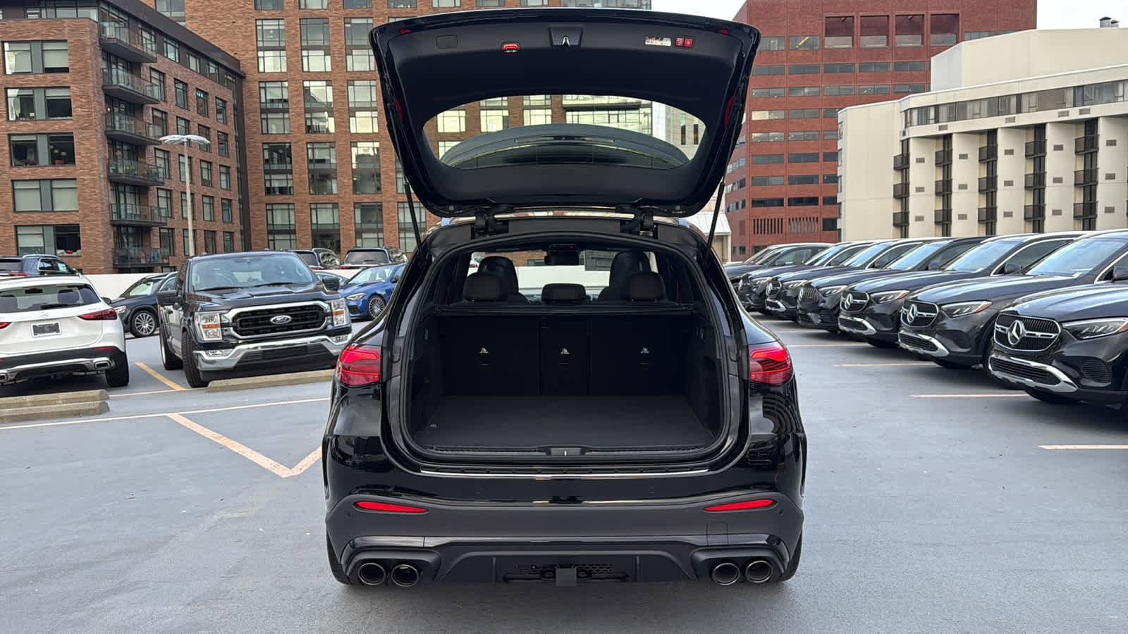 New 2026 Mercedes-Benz GLC 43 AMG 4MATIC image 7