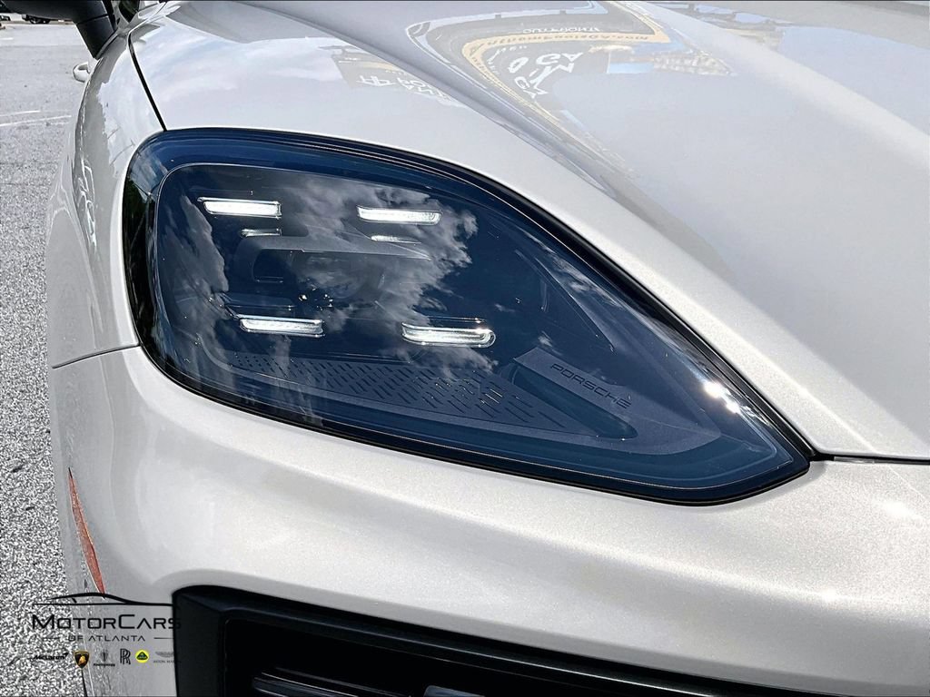 Used 2026 Porsche Cayenne AWD/4WD image 26