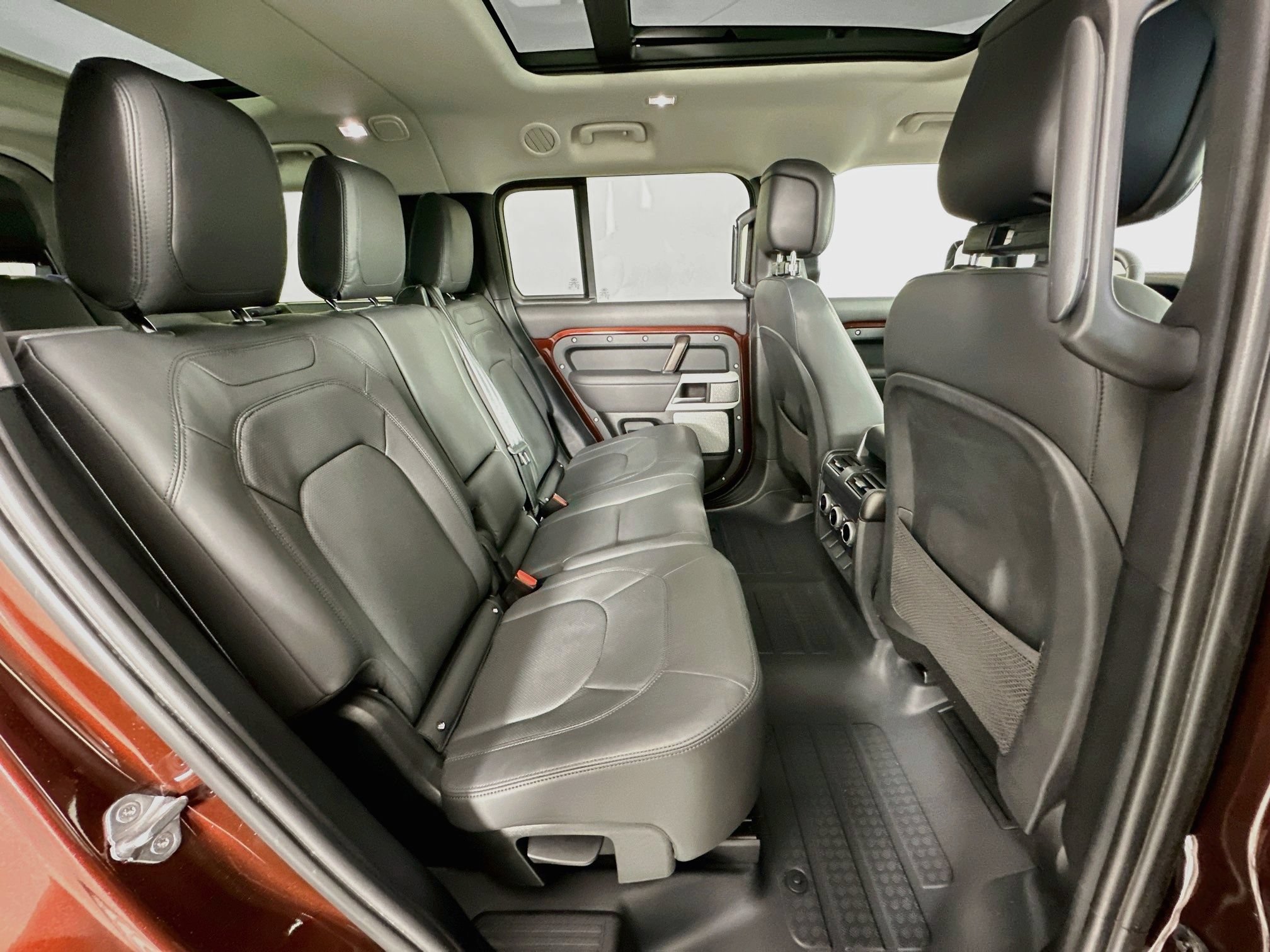 Certified 2023 Land Rover Defender 130 First Edition AWD/4WD image 27