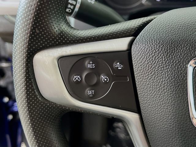 Used 2023 GMC Acadia SLE w/ Driver Convenience Package image 13