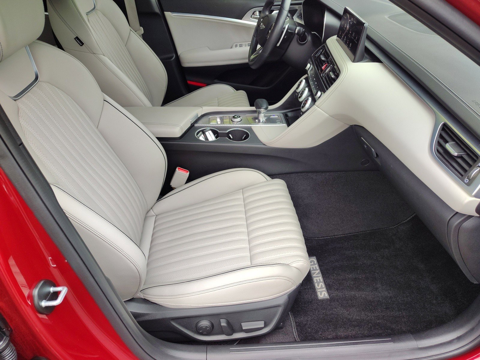 Used 2023 Genesis G70 2.0T w/ Sport Prestige Package AWD/4WD image 21
