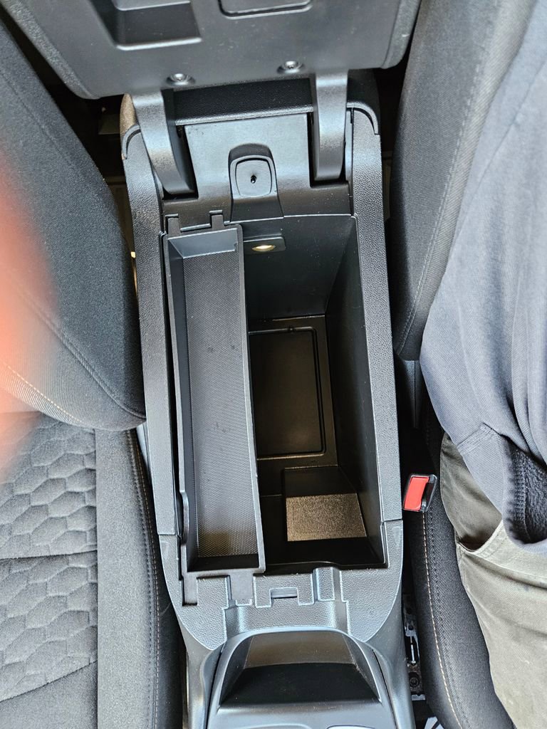 Used 2019 Chevrolet Equinox LT FWD image 18