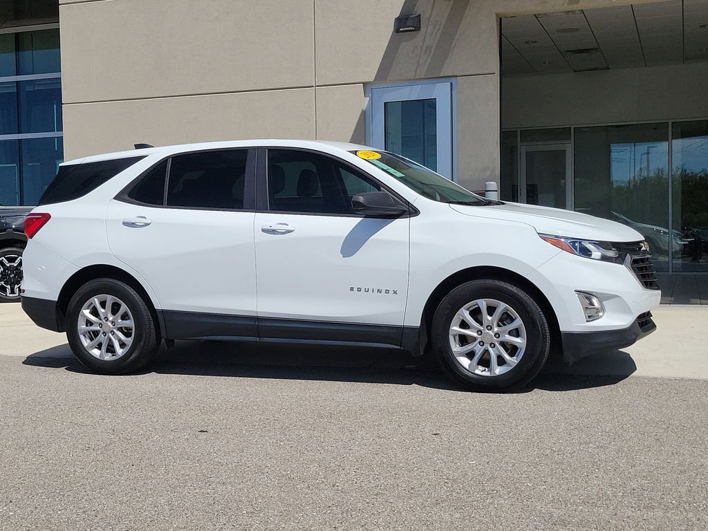 Used 2020 Chevrolet Equinox LS image 3