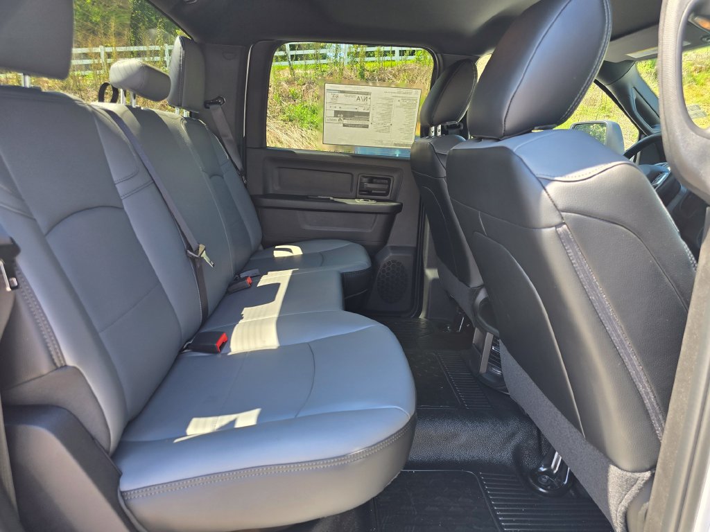 New 2026 RAM 5500 Tradesman w/ Chrome Appearance Group AWD/4WD image 23