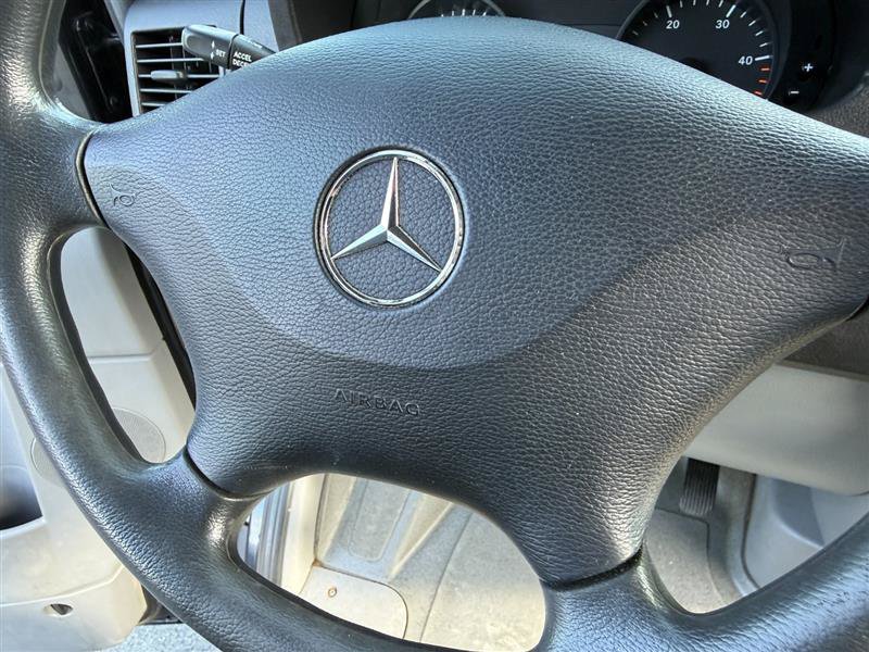 Used 2013 Mercedes-Benz Sprinter 2500 image 18