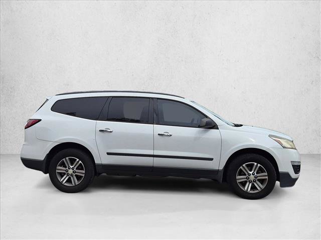 Used 2017 Chevrolet Traverse LS FWD image 4