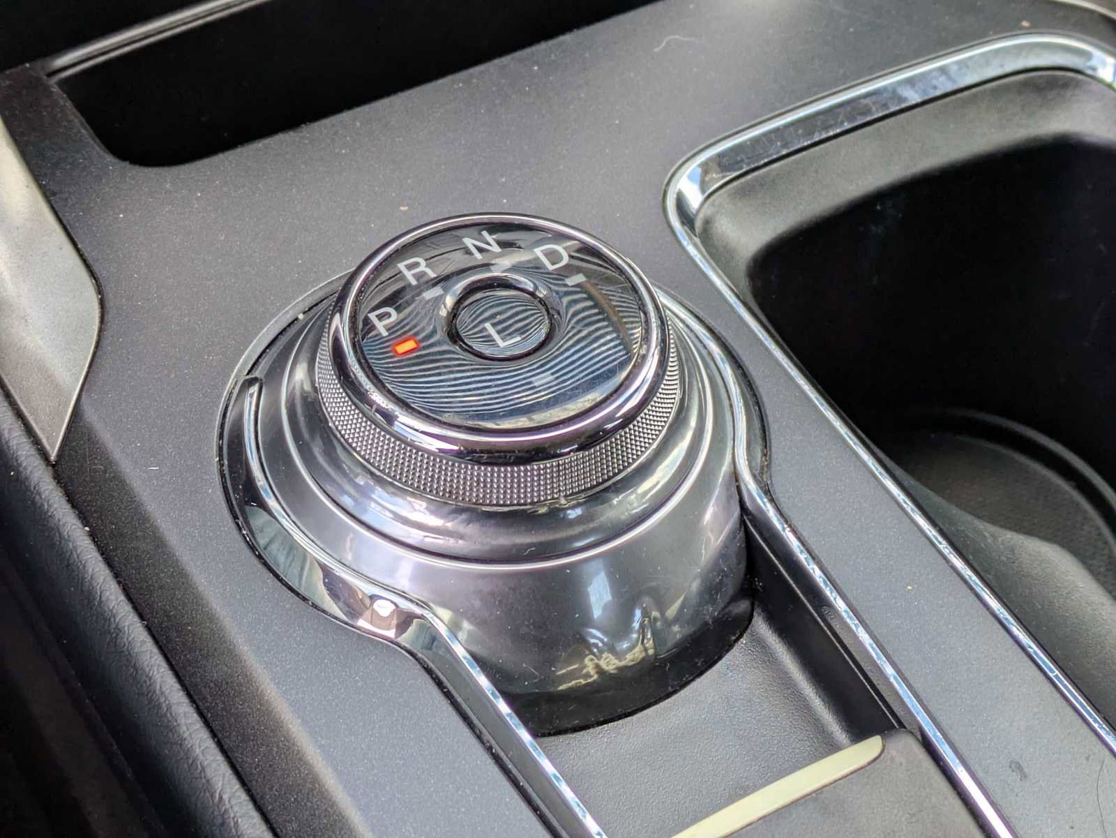 Used 2018 Ford Fusion SE image 30