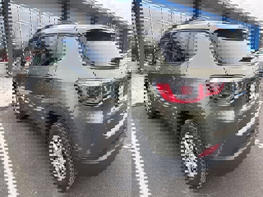 Used 2018 Jeep Compass Sport w/ Cold Weather Group image 6