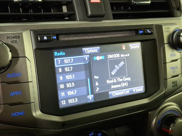 Used 2019 Toyota 4Runner SR5 AWD/4WD image 18