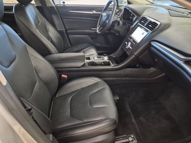 Used 2017 Ford Fusion Titanium FWD image 20