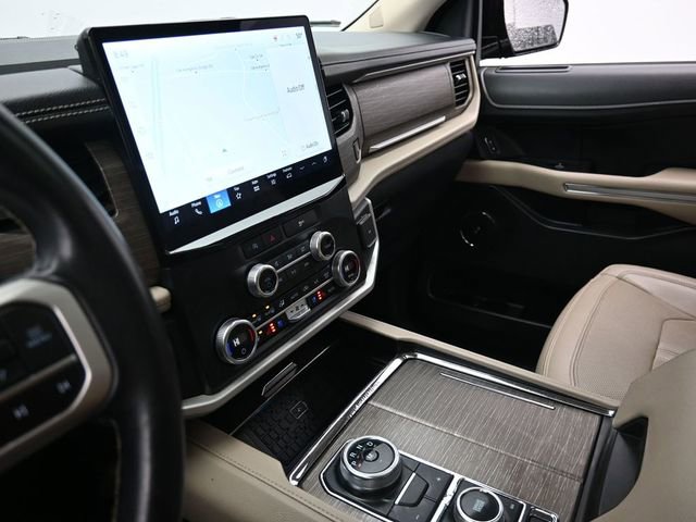 Used 2023 Ford Expedition Limited image 24
