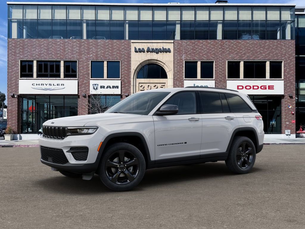 New 2025 Jeep Grand Cherokee Altitude image 2