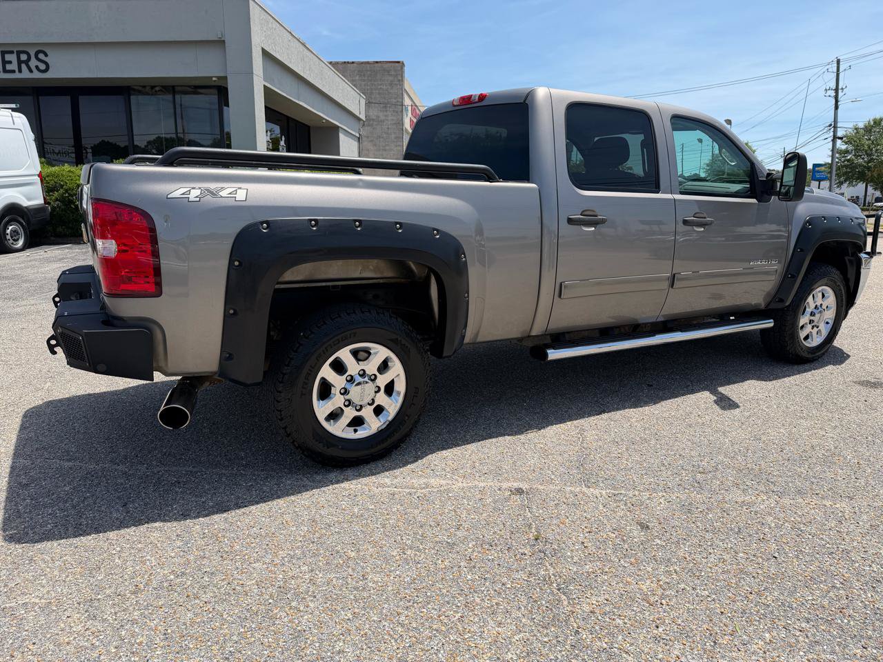 Used 2014 Chevrolet Silverado 2500 LT w/ Interior Plus Package AWD/4WD image 24