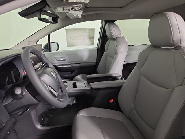New 2026 Toyota Sienna XLE FWD image 13