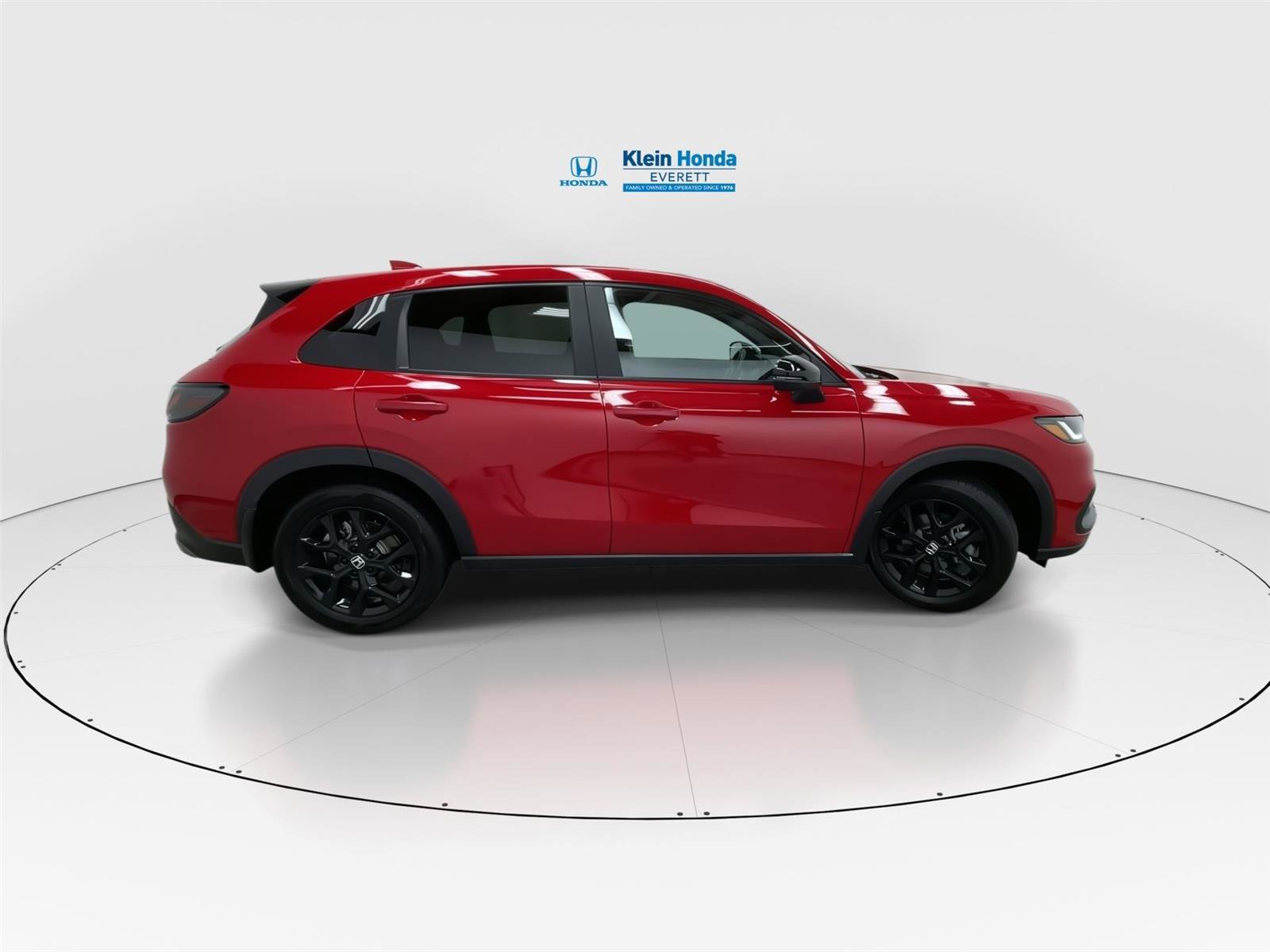 Certified 2025 Honda HR-V Sport image 3