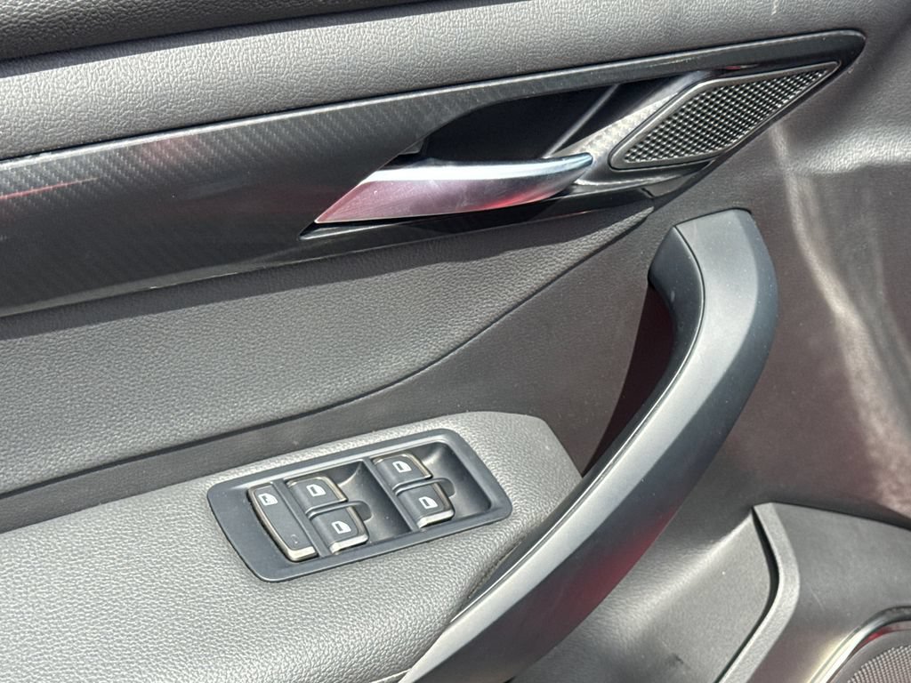 New 2025 VinFast VF 8 Eco AWD/4WD image 28