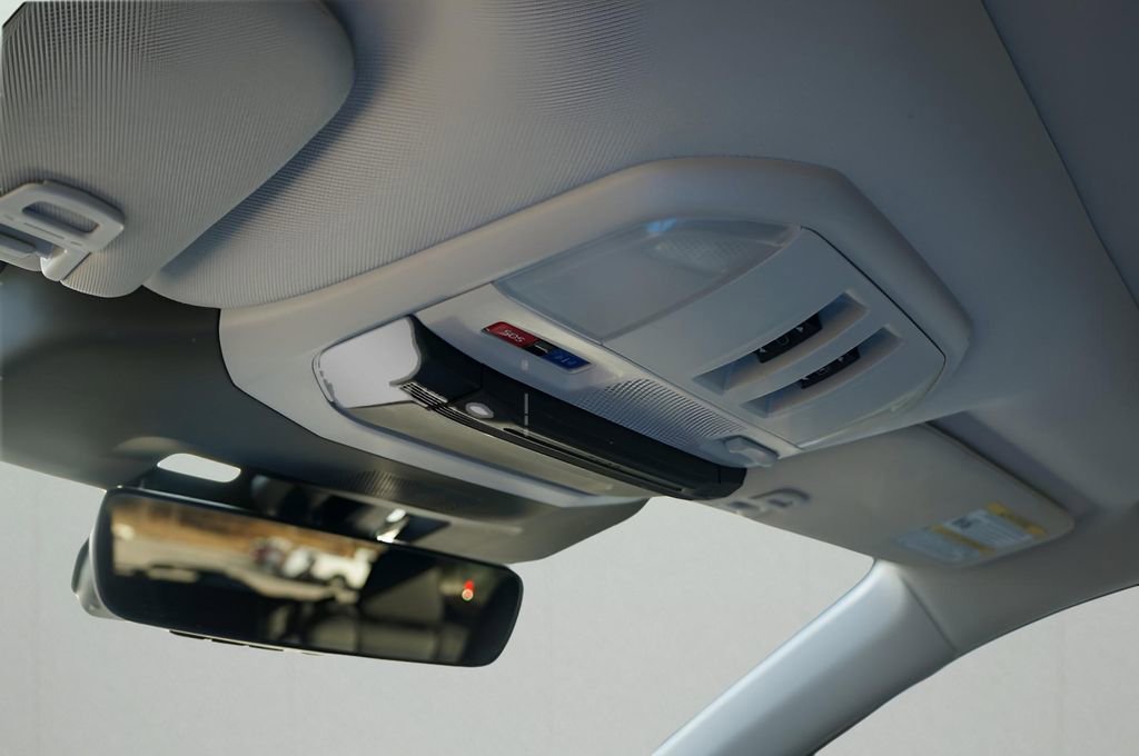 Used 2024 Subaru Ascent Limited w/ Technology Package image 29