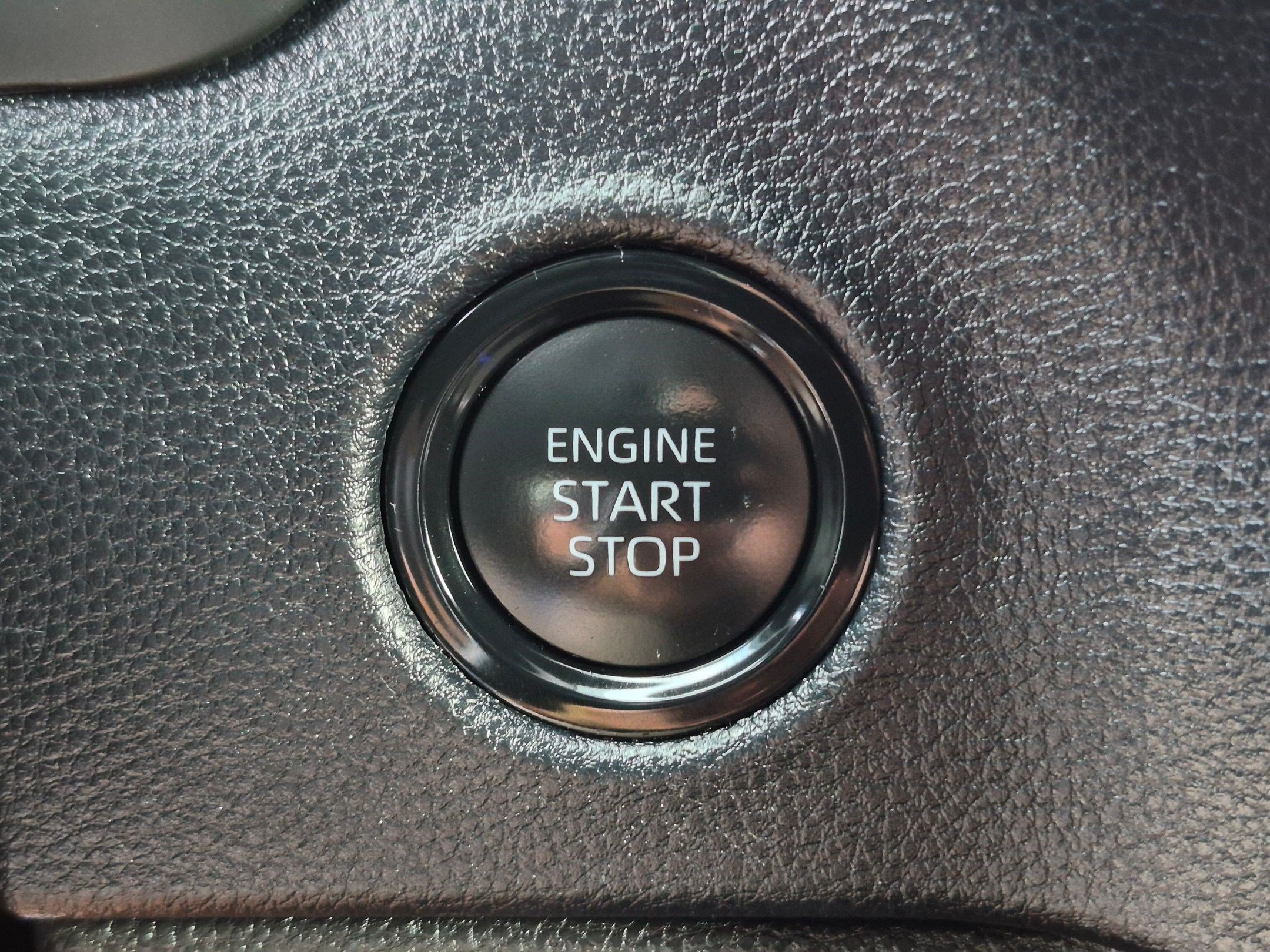 Used 2026 Toyota Tundra SR5 w/ SR5 Convenience Package AWD/4WD image 22