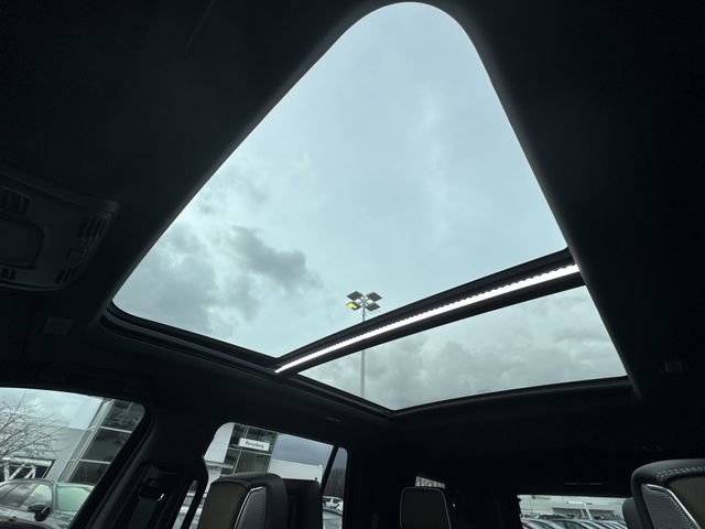 Used 2025 GMC Yukon Denali Ultimate w/ LPO, Floor Liner Package image 19