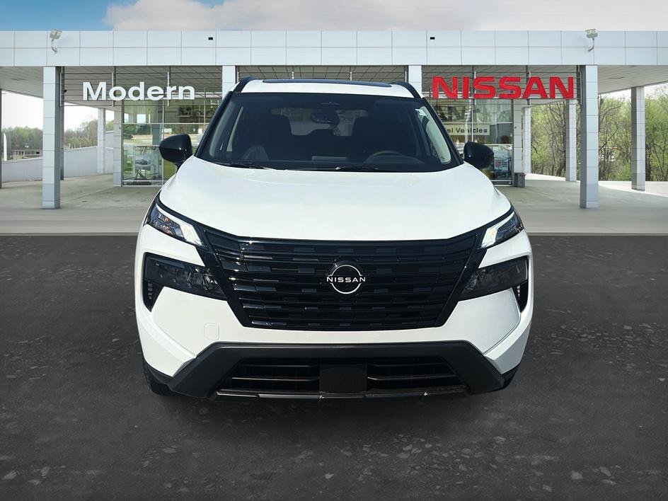 Certified 2026 Nissan Rogue Dark Armor AWD/4WD image 8