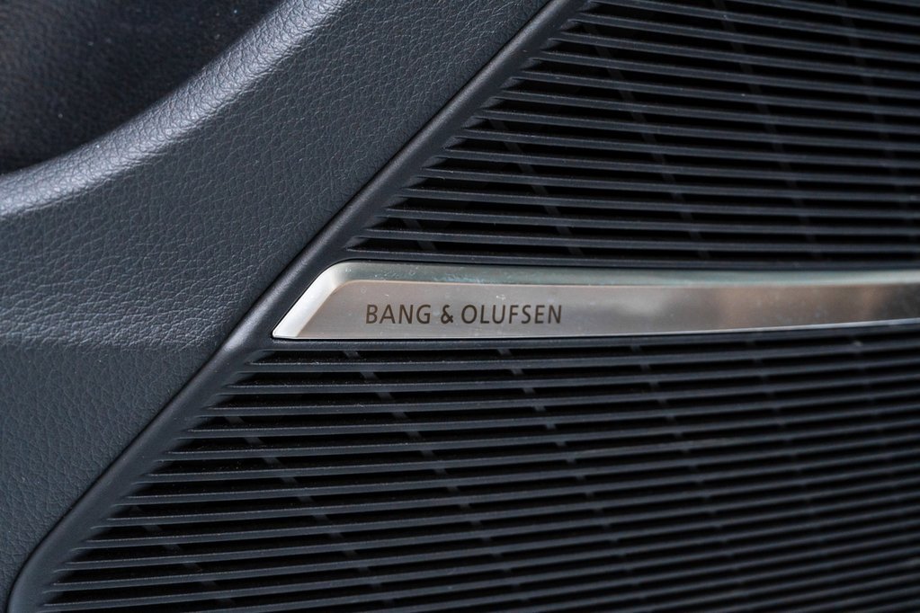 Used 2020 Audi Q8 Prestige w/ Prestige Package image 25