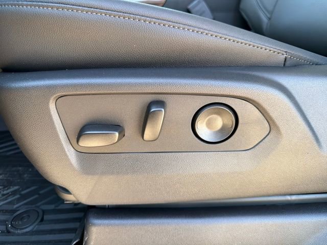 New 2026 Chevrolet Silverado 1500 RST w/ Dark Appearance Package image 23