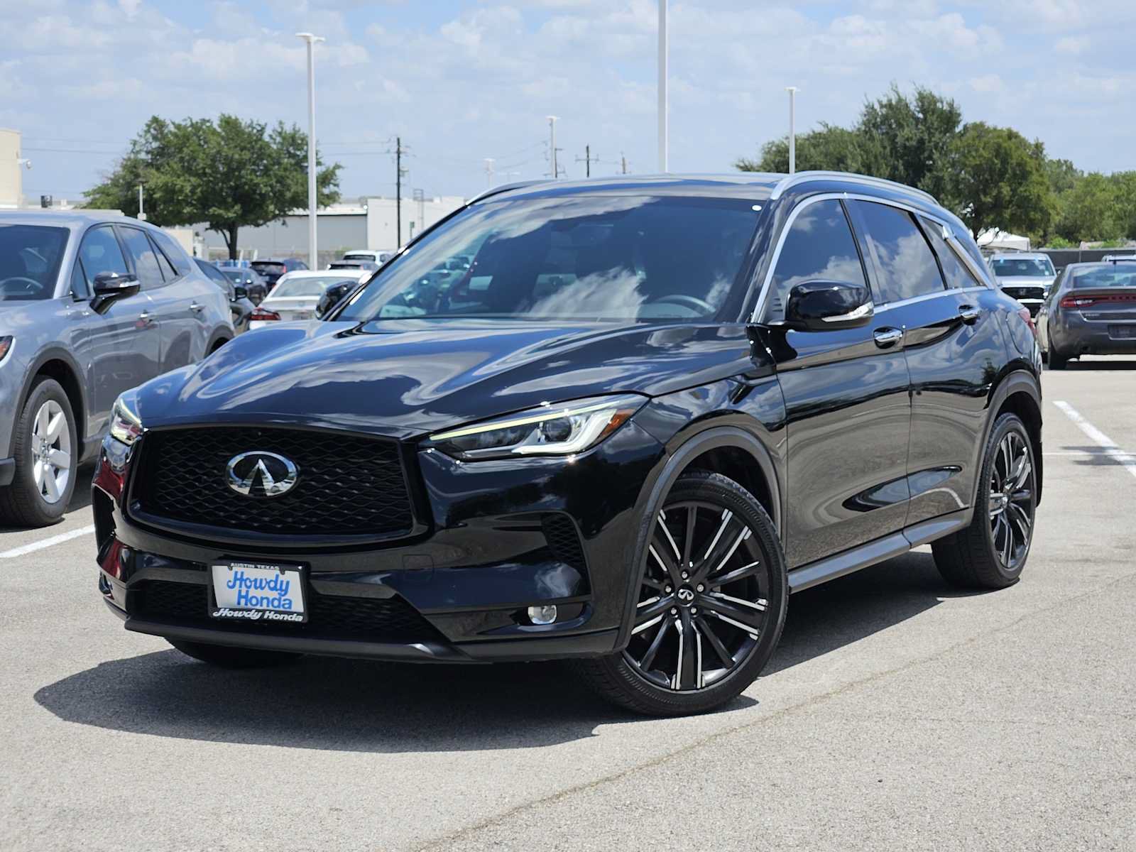 Used 2022 INFINITI QX50 Luxe w/ Appearance Package FWD image 1