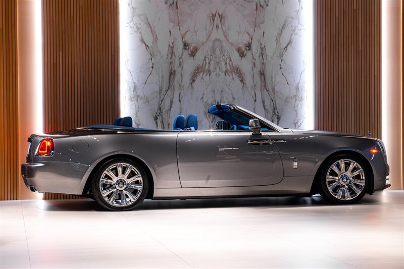 Used 2016 Rolls-Royce Dawn RWD image 7