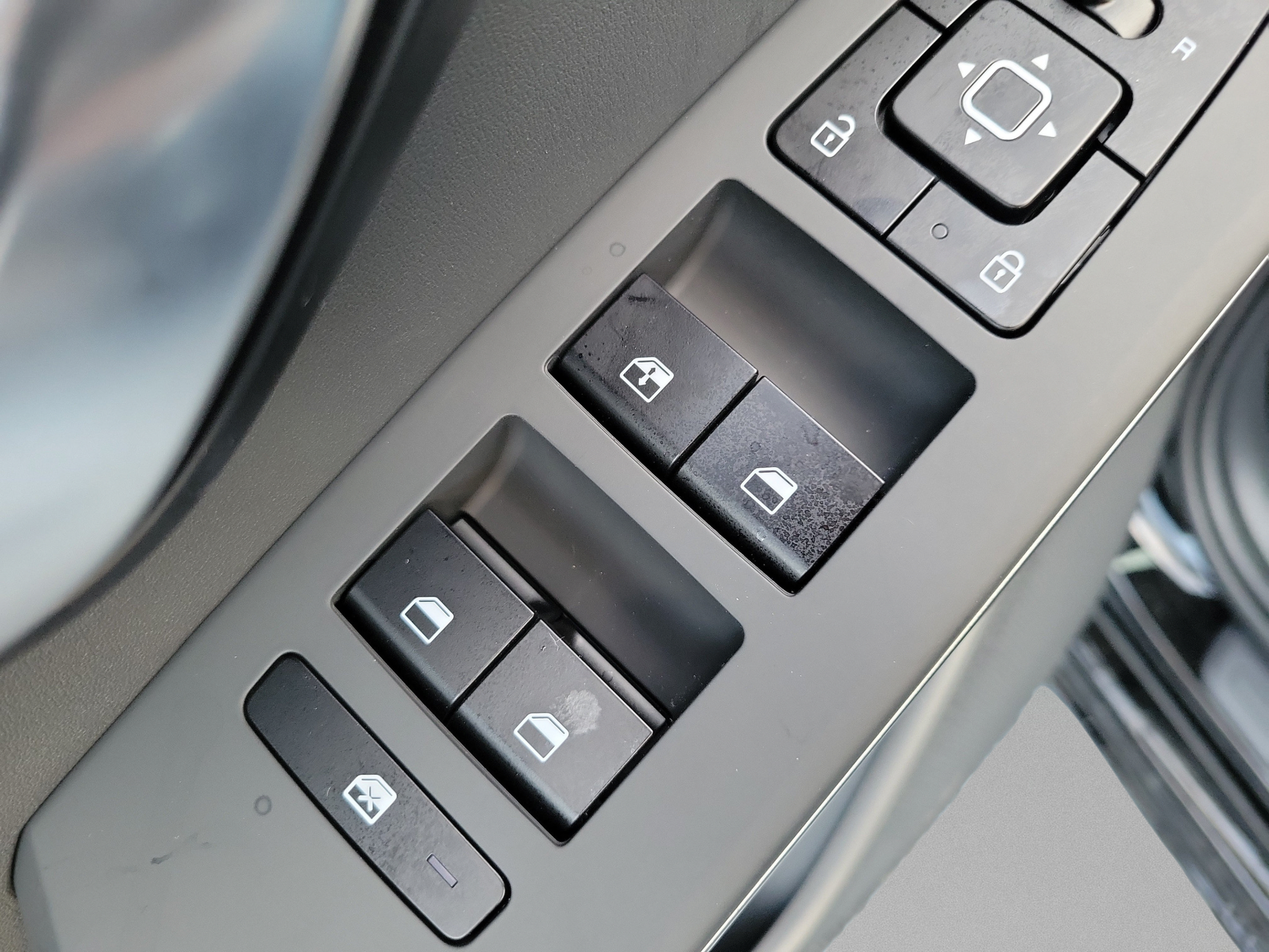 New 2026 Kia Niro EX FWD image 13