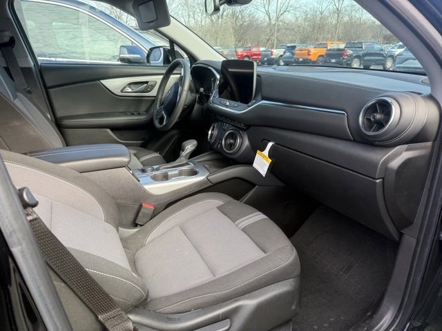 Used 2024 Chevrolet Blazer LT w/ Convenience Package image 6