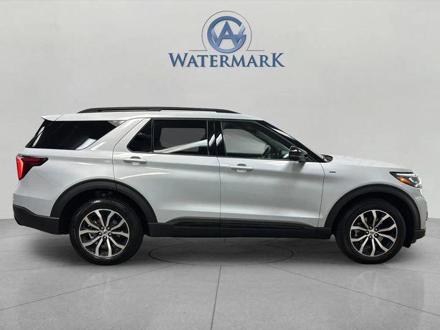 New 2026 Ford Explorer ST-Line AWD/4WD image 6