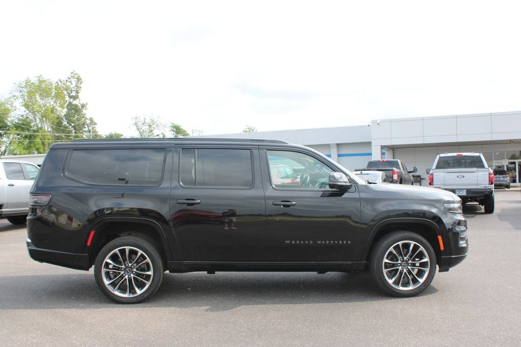 Used 2024 Jeep Grand Wagoneer L Series II w/ Quick Order Packagew 28T AWD/4WD image 11