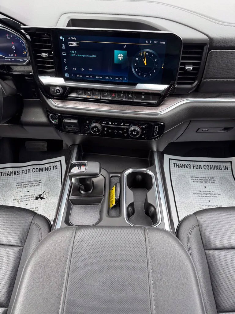Used 2024 Chevrolet Silverado 1500 LTZ w/ LTZ Convenience Package II AWD/4WD image 20