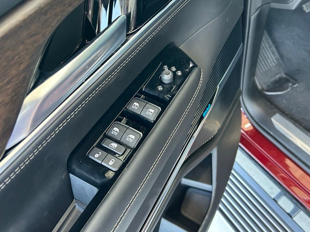 Used 2024 Jeep Grand Wagoneer Series I image 46