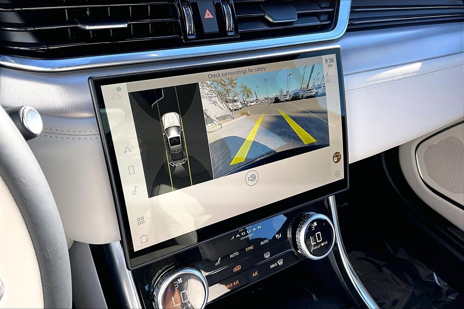 Used 2024 Jaguar XF R-Dynamic SE image 20