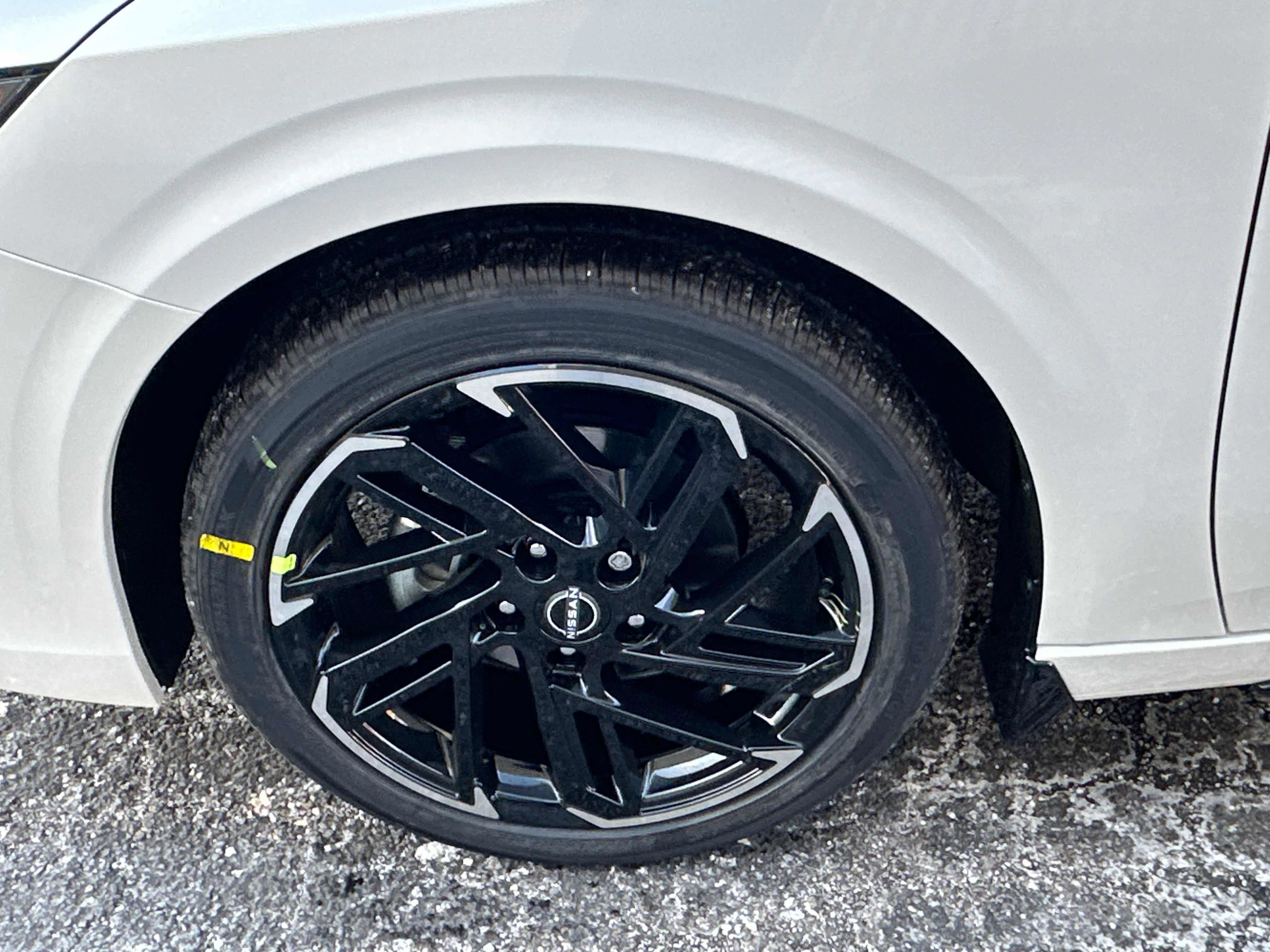 New 2026 Nissan Sentra SR w/ SR Premium Package FWD image 10