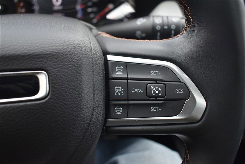 Used 2022 Jeep Compass Limited w/ Sun and Sound Group image 16