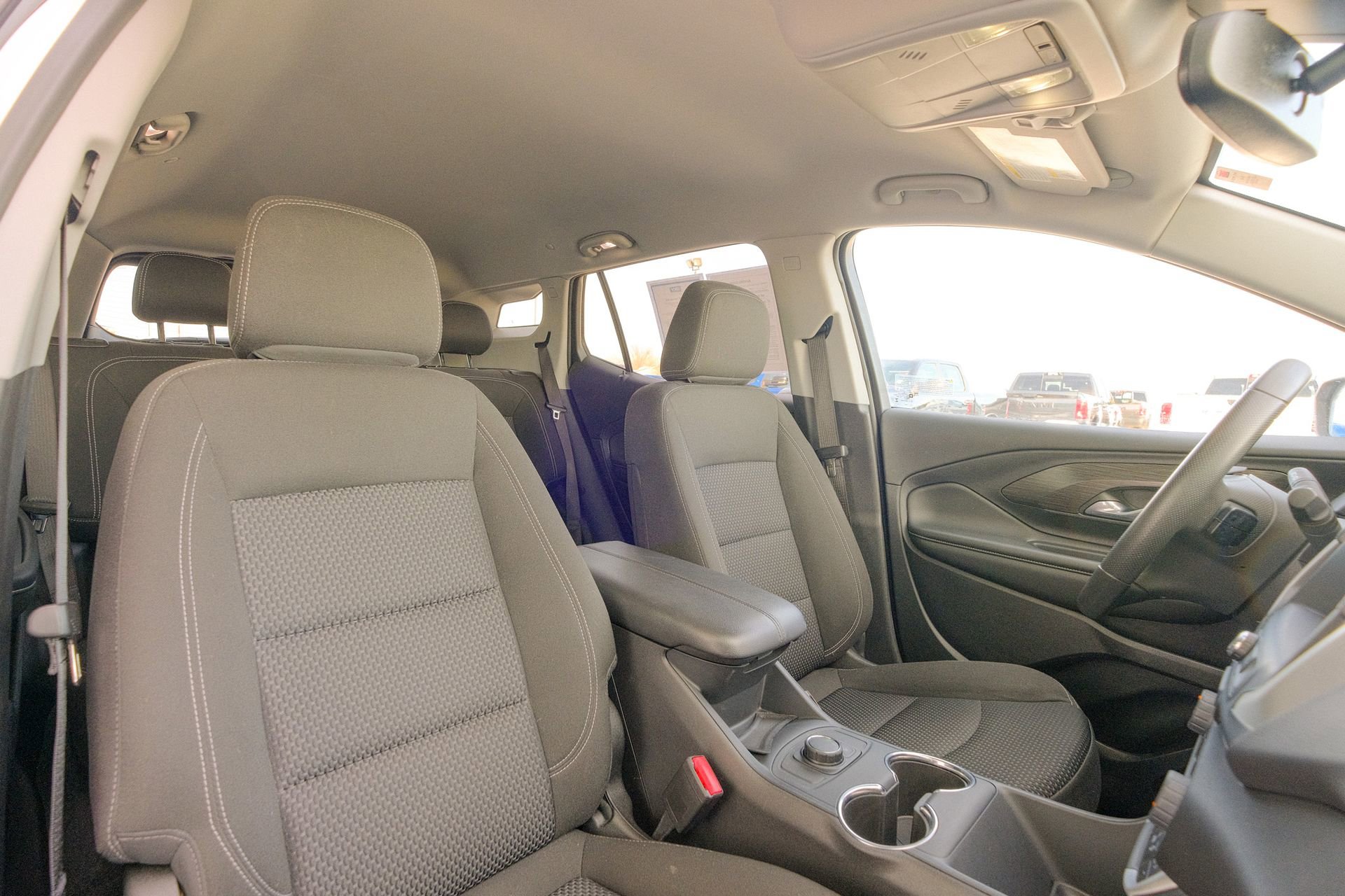 Used 2024 GMC Terrain SLE image 18