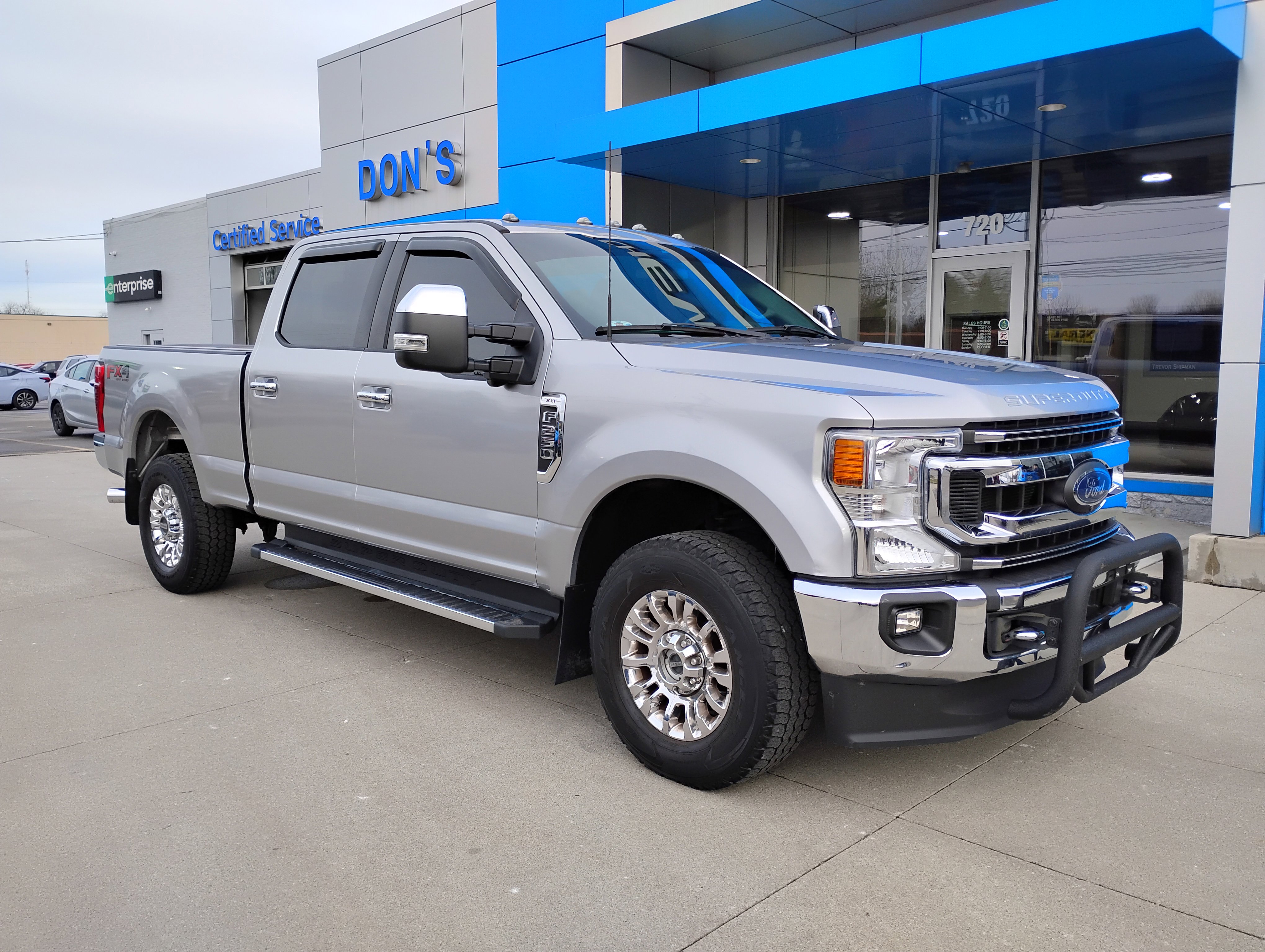 Used 2022 Ford F250 XLT w/ XLT Premium Package image 3