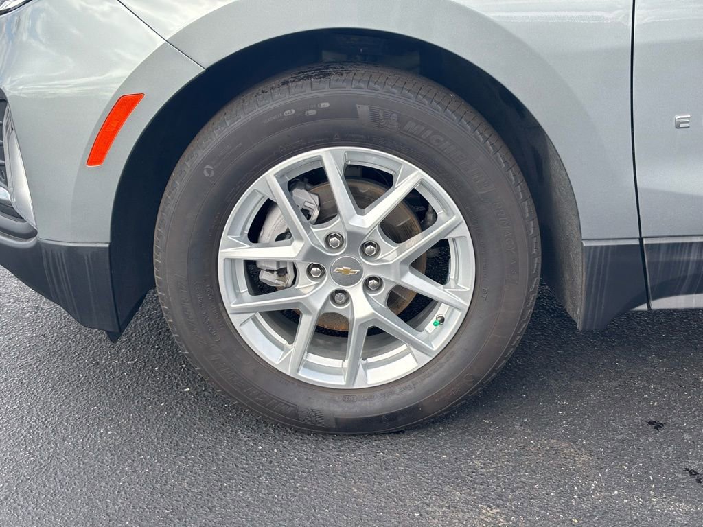 Used 2024 Chevrolet Equinox LT w/ LPO, Floor Liner Package image 11