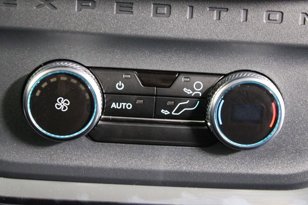 New 2026 Ford Expedition Active image 34