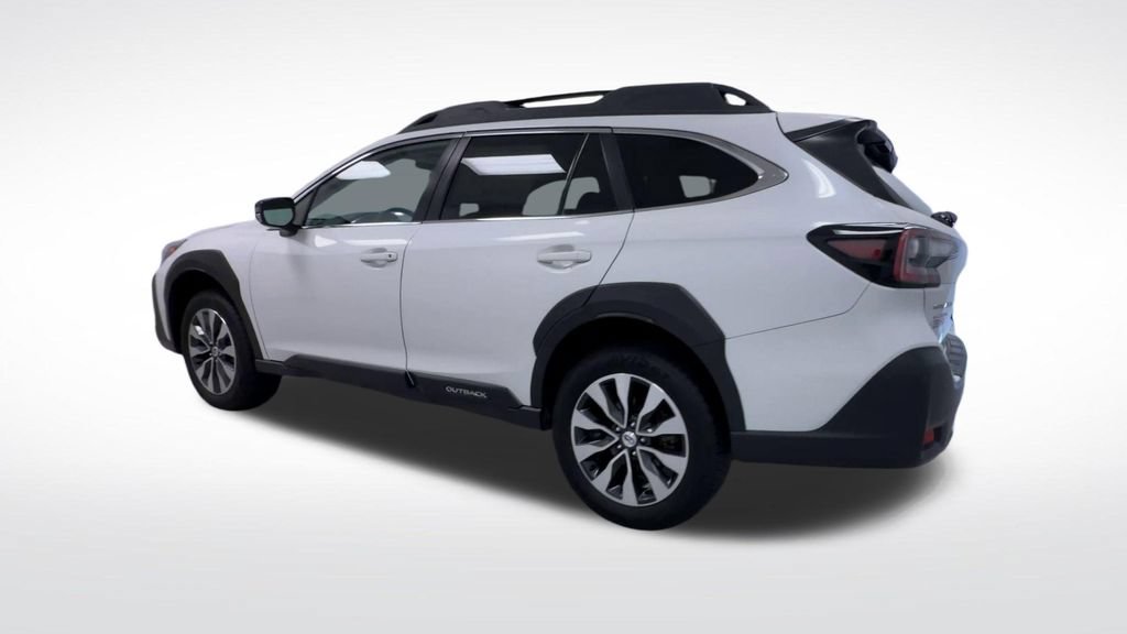 Used 2025 Subaru Outback Limited AWD/4WD image 6