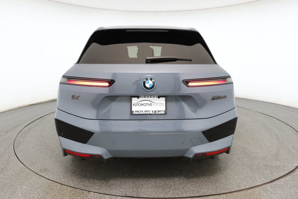 Used 2023 BMW iX M60 w/ Executive Package image 5