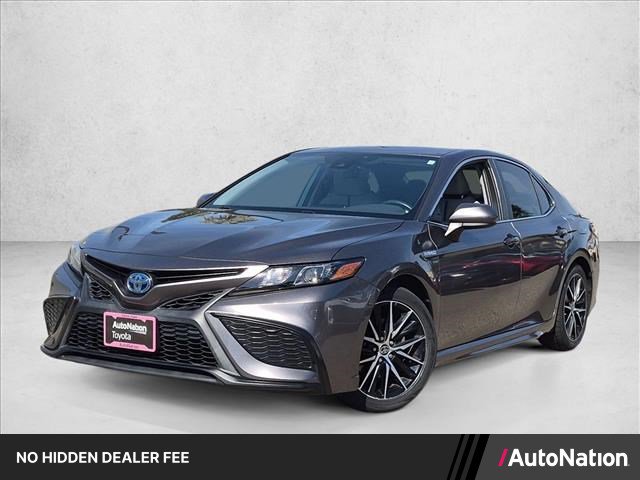 Used 2021 Toyota Camry SE