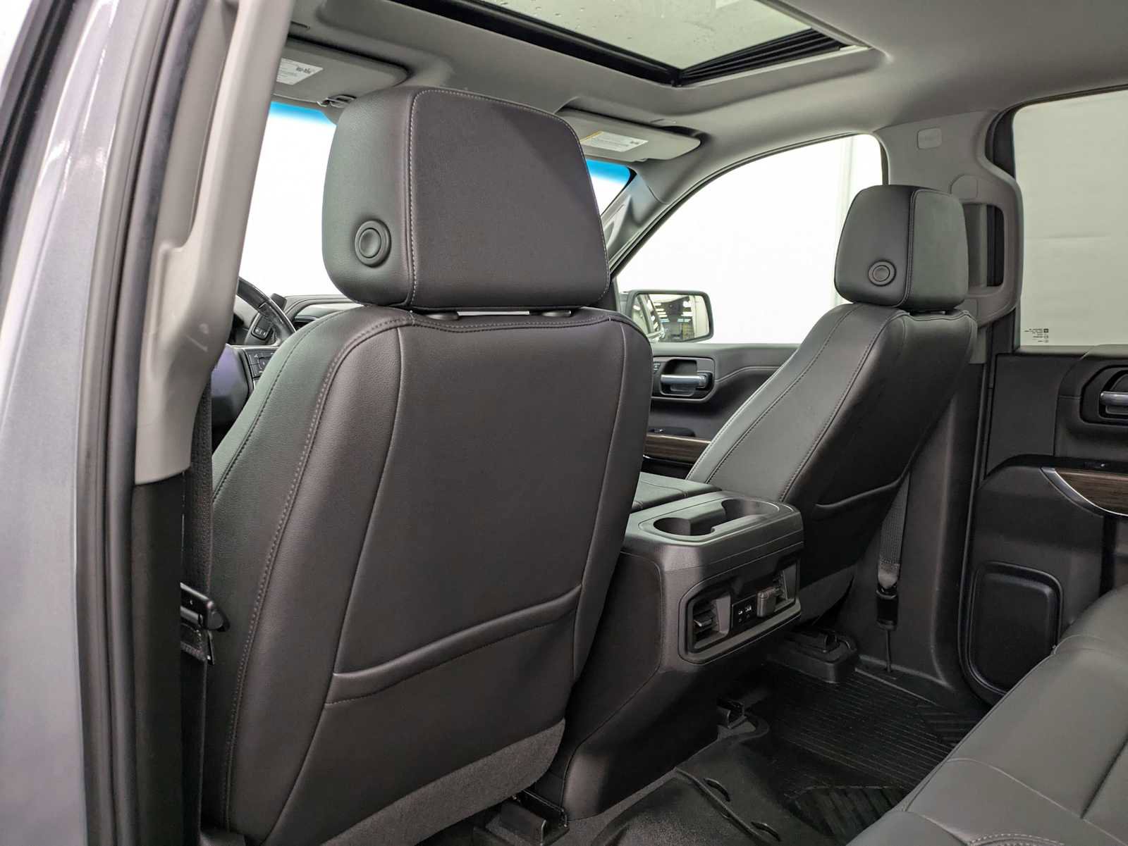 Used 2022 Chevrolet Silverado 1500 LT Trail Boss w/ Convenience Package II image 20