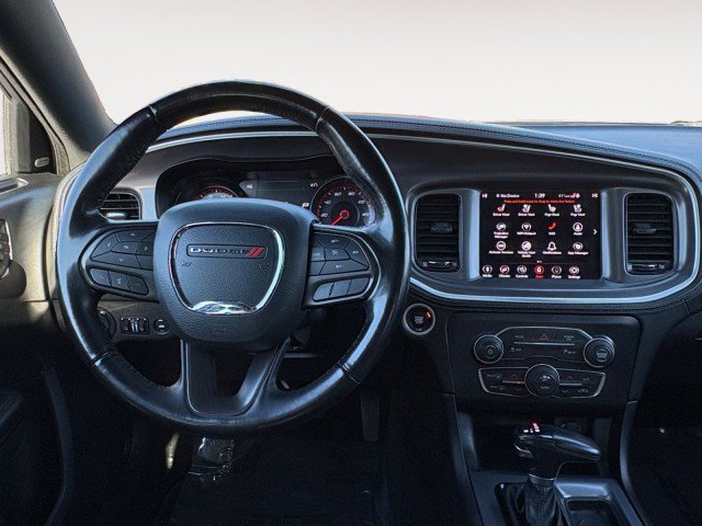 Used 2020 Dodge Charger SXT w/ Plus Group image 2