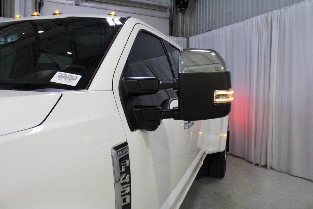 Used 2021 Ford F450 King Ranch w/ King Ranch Ultimate Package AWD/4WD image 35