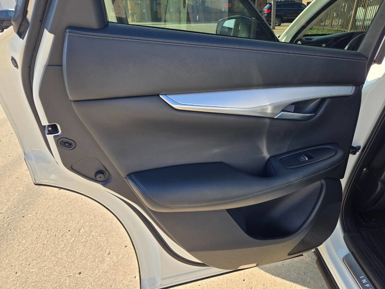 Used 2021 INFINITI QX50 Luxe image 27