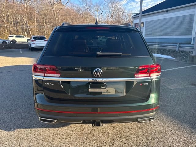Certified 2022 Volkswagen Atlas SE w/ Black Wheel Package image 8